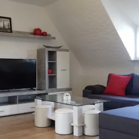 Apartamento Gaststaette Molitor Saarlouis Exterior foto